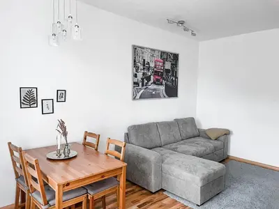Ein Sitzbereich in der Unterkunft Zentrum, 4Personen, privater Parkplatz, WiFi, modern, ruhig