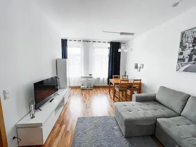 Ein Sitzbereich in der Unterkunft Zentrum, 4Personen, privater Parkplatz, WiFi, modern, ruhig