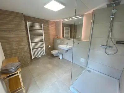 Ein Badezimmer in der Unterkunft Ferienhaus „Am Sandstein“