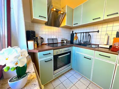 Küche/Küchenzeile in der Unterkunft Elbling Apartment mit Terrasse - Netflix - Parkplatz - Weinbergblick