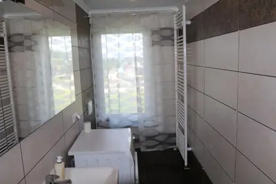 Ein Badezimmer in der Unterkunft Ferienwohnung Wiesenblick in Seiffen