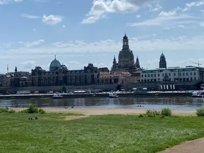 Blick auf einen Fluss in der Nähe des Ferienhauses
