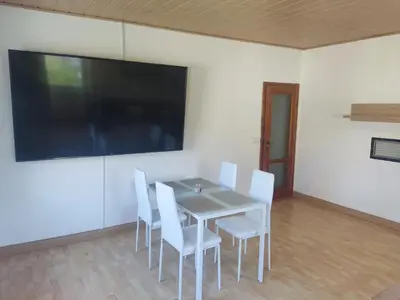 TV/Unterhaltungsangebot in der Unterkunft Ferienwohnung 2 am Hofladen Hellendorf