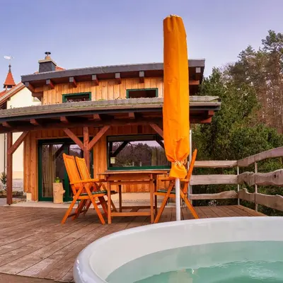 Der Swimmingpool an oder in der Nähe von Ferienhaus Siebenschläfer im Sandsteinidyll