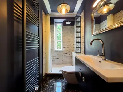 Ein Badezimmer in der Unterkunft ArtHouse Am Kurpark Bad Schandau