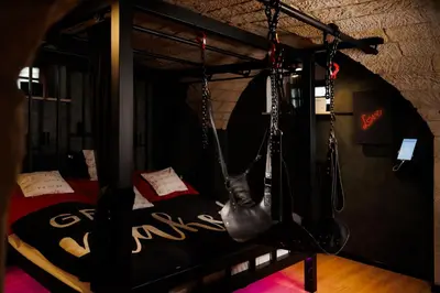 Ein Bett oder Betten in einem Zimmer der Unterkunft Liebesgewölbe Pirna - romantisches Apartment für Paare in der Sächsischen Schweiz