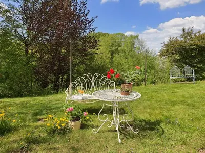 Ein Garten an der Unterkunft ArtHouse Lilienstein