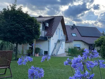 Ein Garten an der Unterkunft Sprem0602