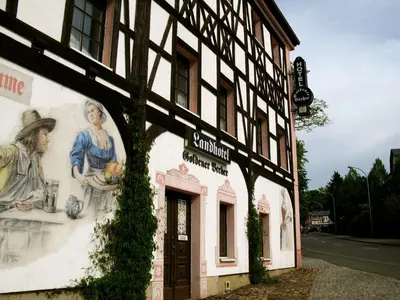 Das Gebäude in dem sich das Hotel befindet