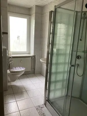 Ein Badezimmer in der Unterkunft Monteurswohnung Place2stay in Großenhain