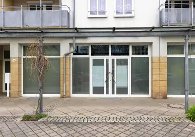 Eine Fassade oder ein Eingang zu Studioatelier in Übigau