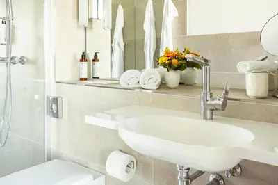 Ein Badezimmer in der Unterkunft Hotel am Schwanenhaus