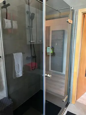 Ein Badezimmer in der Unterkunft Ruhige Wohnung im Fabrikstil in Chemnitz