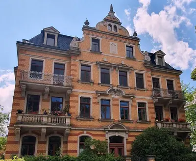 Das Gebäude in dem sich die Ferienwohnung befindet
