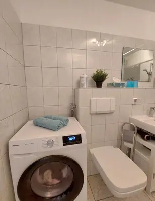Ein Badezimmer in der Unterkunft Moderne Wohnung mit Vollausstattung in ruhiger Lage, W-LAN