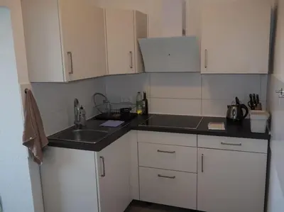 Küche/Küchenzeile in der Unterkunft TOP 3-Raum Wohnung, für Monteure