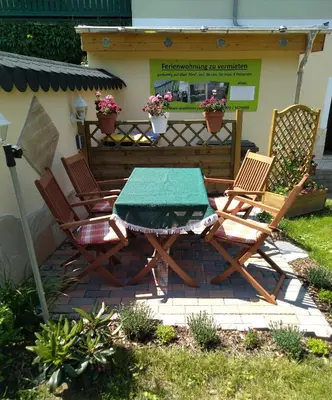 Ein Garten an der Unterkunft Urlaub und Arbeit in Waldheim