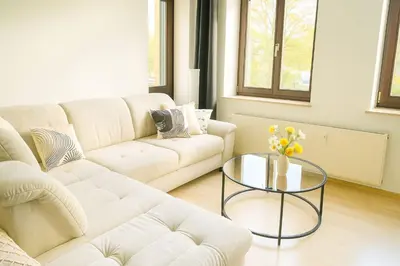 Ein Sitzbereich in der Unterkunft TOP ANGEBOT - große Wohnung - max 6 Personen - WiFi - Waschmaschine - Badewanne - 2 Parkplätze - zentrale Lage - große Küche TOP