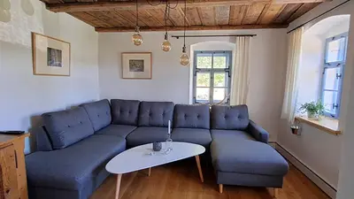 Ein Sitzbereich in der Unterkunft Ferienhaus FERGUNNA direkt am Kammweg mit Sauna