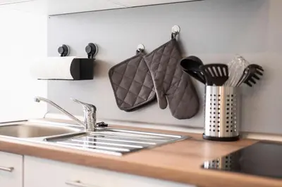 Küche/Küchenzeile in der Unterkunft Loh9 - Das Apartment im Citycenter - Parkplatz - Wlan - Aufzug