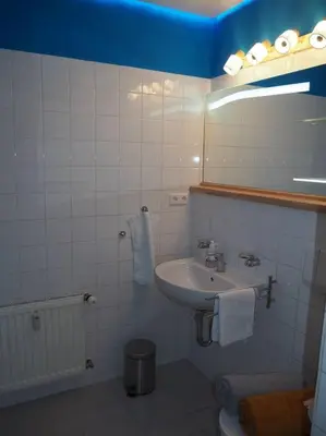 Ein Badezimmer in der Unterkunft Elegante & Stilvolle 2,5 Raum Wohnung