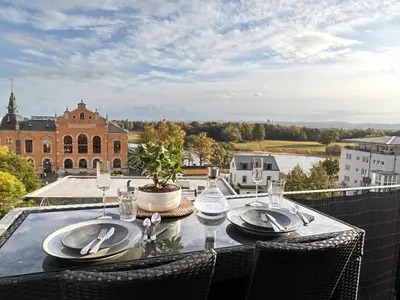 Ein Balkon oder eine Terrasse in der Unterkunft Oasis Appart - Wohnen am Elbtal Dresden - Balkon - Netflix - Tiefgarage