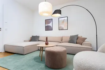 Ein Sitzbereich in der Unterkunft UNiQE Apartments Oldtown - citycenter