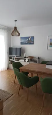 Grundriss der Unterkunft Wunderschöne Ferienwohnung direkt an der Elbe, Alt-und Neustadtnähe