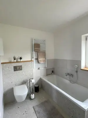 Ein Badezimmer in der Unterkunft Alte Zahnstation Laußnitz