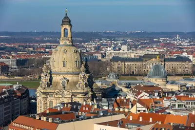 Ein allgemeiner Blick auf Dresden oder ein Stadtblick von der Ferienwohnung aus