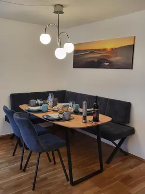 Ein Sitzbereich in der Unterkunft Ferienhaus Sonnenblick Schmilka