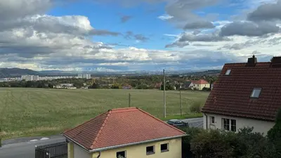 Ein allgemeiner Bergblick oder ein Berglick von der Ferienwohnung aus