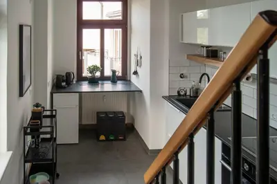 Küche/Küchenzeile in der Unterkunft Große familienfreundliche Wohnung in Dresden