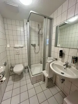 Ein Badezimmer in der Unterkunft großes Familienapartment mit Blick zur Frauenkirche