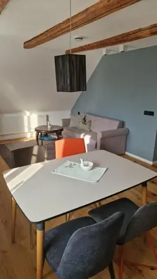 Ein Sitzbereich in der Unterkunft Ferienwohnung Geilert