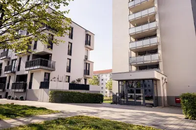 Das Gebäude in dem sich die Ferienwohnung befindet