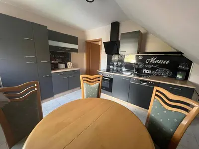 Küche/Küchenzeile in der Unterkunft Schöne Ferienwohnung im Grünen