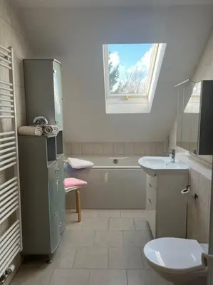 Ein Badezimmer in der Unterkunft Schöne Ferienwohnung im Grünen