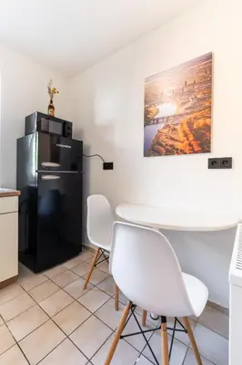 Küche/Küchenzeile in der Unterkunft MonteurWohnung DresdnerBlick