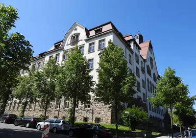 Das Gebäude in dem sich die Ferienwohnung befindet