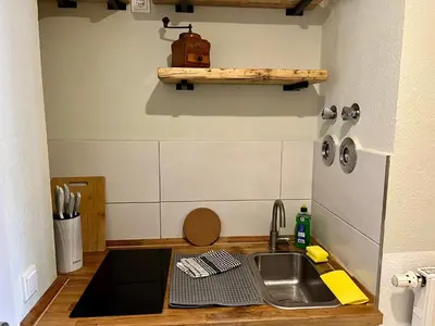 Grundriss der Unterkunft Studio an der Elbe mit Balkon, Küche und Netflix