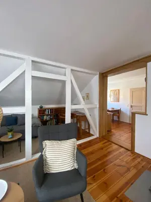 Ein Sitzbereich in der Unterkunft Ferienwohnung im Dreiseitenhof