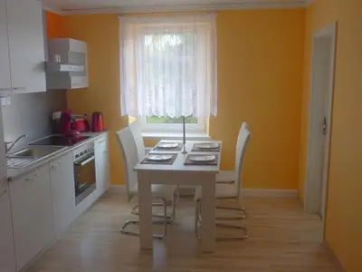 Küche/Küchenzeile in der Unterkunft Ferienwohnung Am Lindenbaum
