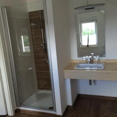 Ein Badezimmer in der Unterkunft Landhaus Böhmer, Ferienhaus Schrammsteinblick