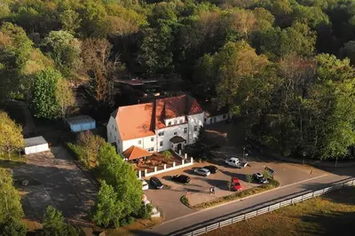 Das Gebäude in dem sich die Ferienwohnung befindet