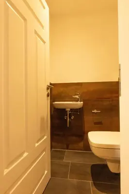 Ein Badezimmer in der Unterkunft Loft Apartment mit großer Badewanne B