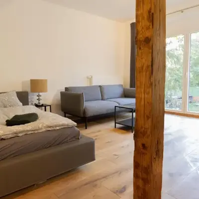 Loft Apartment mit großer Badewanne A