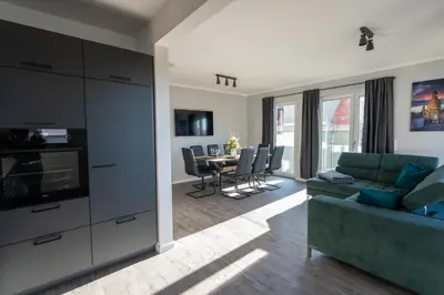 TV/Unterhaltungsangebot in der Unterkunft Supreme City Dream mit Terrasse und Parkplatz - 110m²