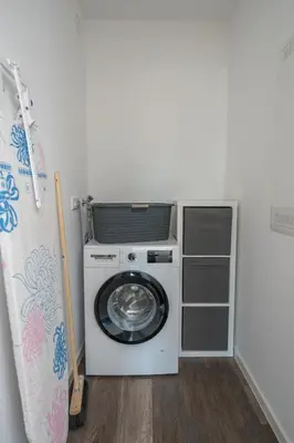 Grundriss der Unterkunft Cozy City Dream Apartment mit Terrasse und Parkplatz - 90m²