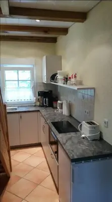 Küche/Küchenzeile in der Unterkunft Ruhiges, sehr schönes Haus/Grundstück in Elbnähe.